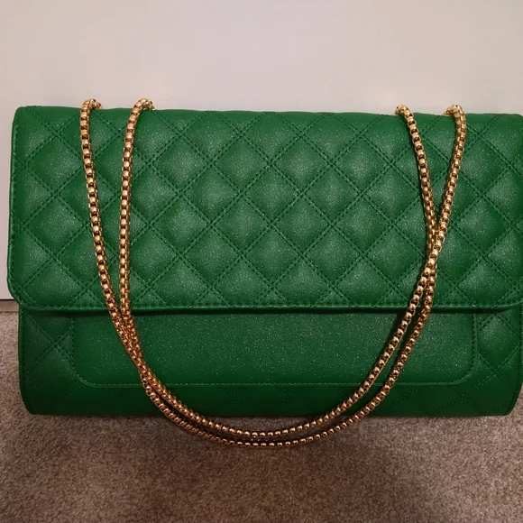 Green Old Hollywood Elegant Quilted Shoulderbag or Lrg Blk Pouch w Gold Chain - Picture 2 of 10